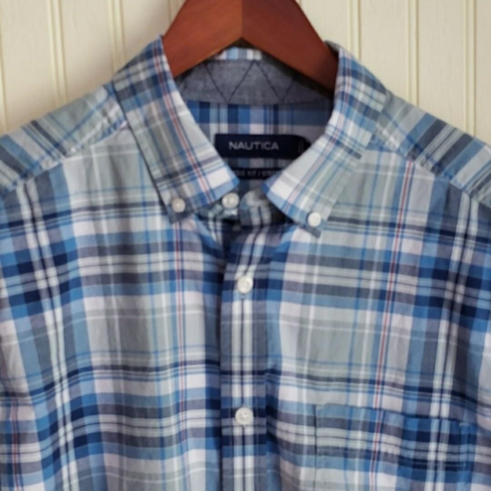 Nautica Shirt Mens Medium Blue Plaid Long Sleeve Button Down Classic Fit Stretch